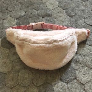 Abercrombie and Fitch pink fuzzy Fanny pack.
